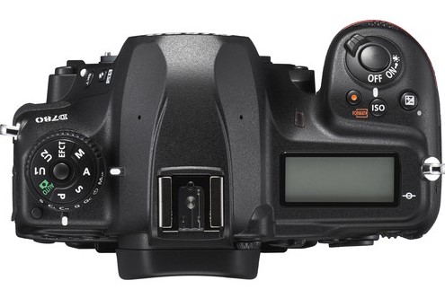 دوربین نیکون D780